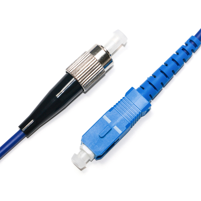 Factory Outlet 1310 / 1550nm สายแพทช์ไฟเบอร์ออปติกสีน้ำเงิน SC-FC 1/1 สำหรับอุปกรณ์ทดสอบ LAN WLAN