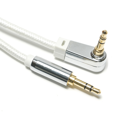 สีขาว AUX Digital Audio SPDIF สายเคเบิล 90 ° 3.5 มม. ถักเชือกอลูมิเนียมอัลลอยด์สำหรับเสียงลำโพงเครื่องเสียงรถยนต์ 0.92M