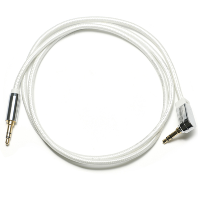 สีขาว AUX Digital Audio SPDIF สายเคเบิล 90 ° 3.5 มม. ถักเชือกอลูมิเนียมอัลลอยด์สำหรับเสียงลำโพงเครื่องเสียงรถยนต์ 0.92M