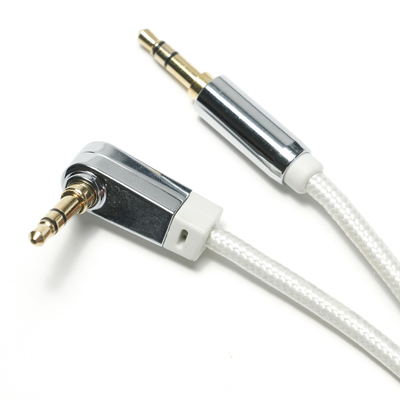 สีขาว AUX Digital Audio SPDIF สายเคเบิล 90 ° 3.5 มม. ถักเชือกอลูมิเนียมอัลลอยด์สำหรับเสียงลำโพงเครื่องเสียงรถยนต์ 0.92M