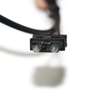 สายเคเบิลใยแก้วนำแสงพลาสติก 180dB/Km OD2.2 สายเคเบิลแบบบางสำหรับการทดสอบอุปกรณ์ ระบบเซอร์โวตัวเชื่อมต่อเครื่องจักร