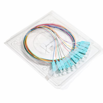 สายแพทช์ไฟเบอร์ออปติกสีน้ำเงิน SC & UPC 12Core Ribbon Pigtail Blue Port 09mm Gigabit Ethernet ความเร็ว 1.5M 2M 3M